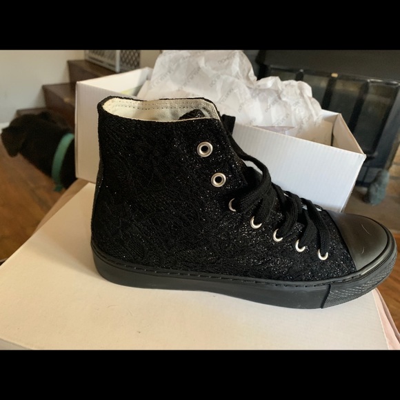 Black lace dance high tops - Picture 2 of 2